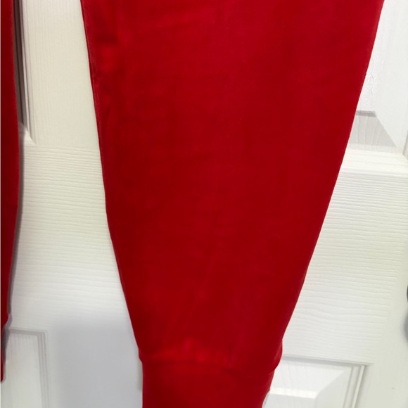 BNWT JUICY COUTURE RED VELOUR LOUNGE PANT SPARKLY BEJEWELED “JUICY” MEDIUM (M) - Picture 9 of 13